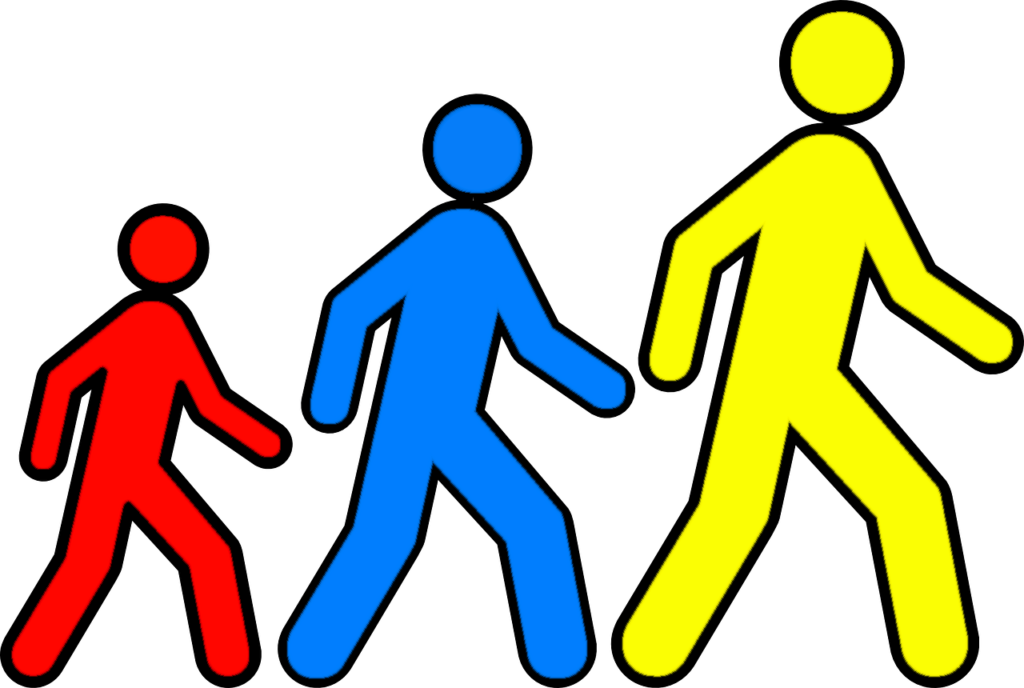 logo podziemne trasy szczecina trzy ludziki czerwony niebieski i zółty trzy trasy zwiedzania